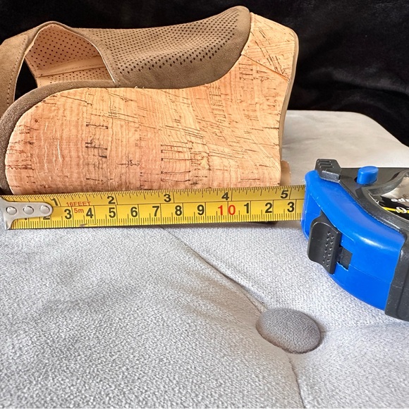 Guess - Olive Green - Wedge Heels - Size 8.5 - Picture 9 of 12